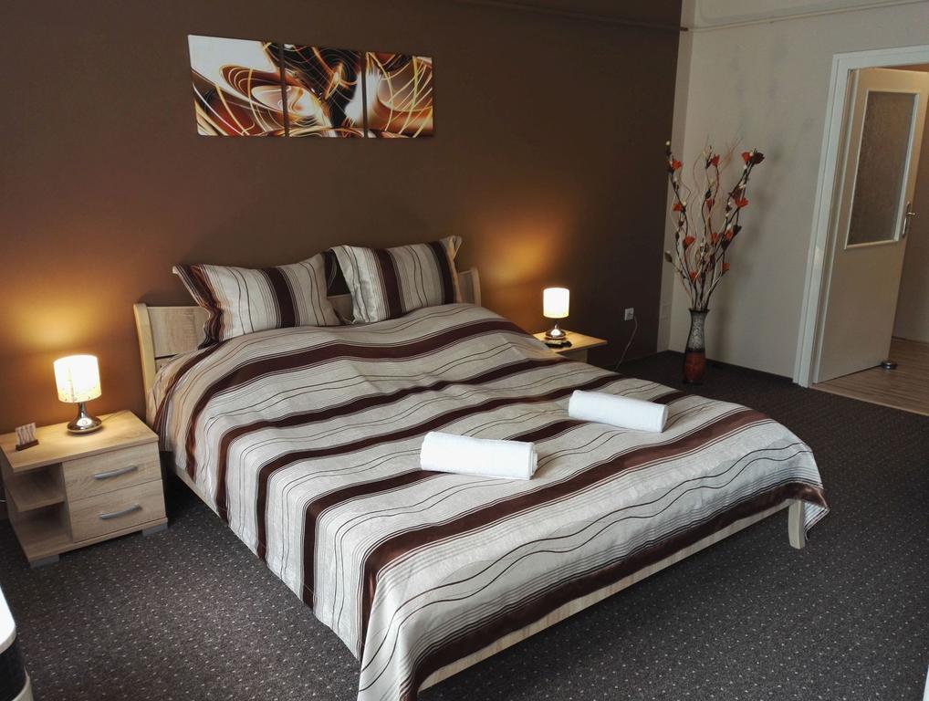 Adel Apartman Makó エクステリア 写真